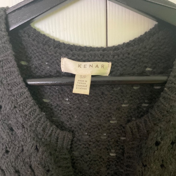 Kenar cardigan, size small, black color, with 3 chic buttons - Picture 3 of 7